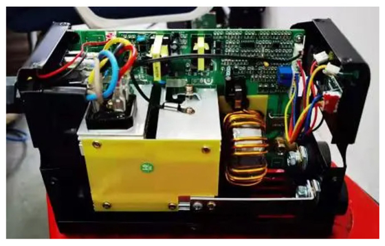 AC Inverter MMA Arc Welding Machine 0.8 Efficiency IP21 Protection