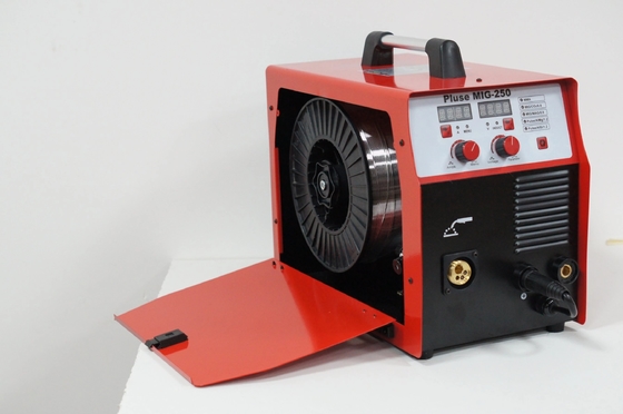 One Phase 250A Mig Pulse Welding Machines For aluminum alloy